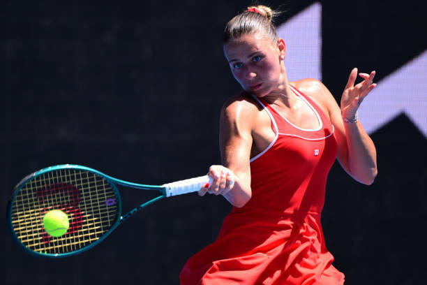 9 лютого Марта Костюк (WTA 22) зустрінеться із Зейнеп Сонмез (WTA 95) у першому раунді WTA 1000 у Досі. Букмекери вважають українку фавориткою.