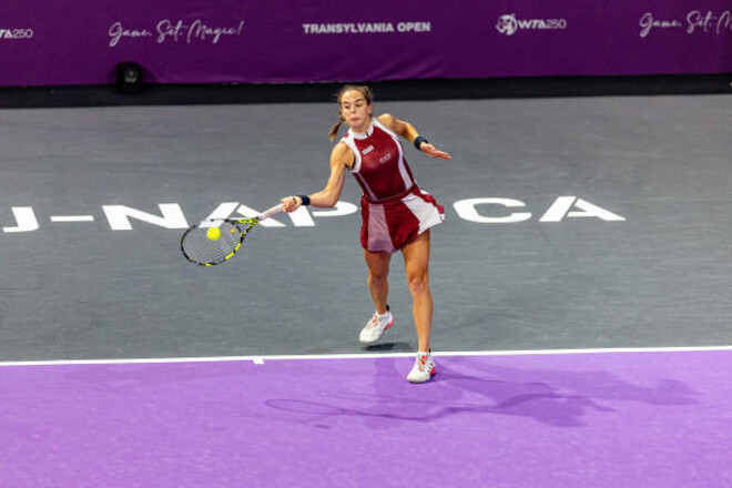 Теніс – Фіналістками WTA 250 у Клуж-Напоці стали Лючія Бронцетті та Анастасія Потапова. Синякова знялася. Фінал відбудеться 8 лютого о 17:00.