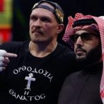 Туркі Аль-Шейх назвав Олександра Усика найкращим боксером світу. Українець очолив рейтинг, випередивши Кроуфорда та Іноуе.