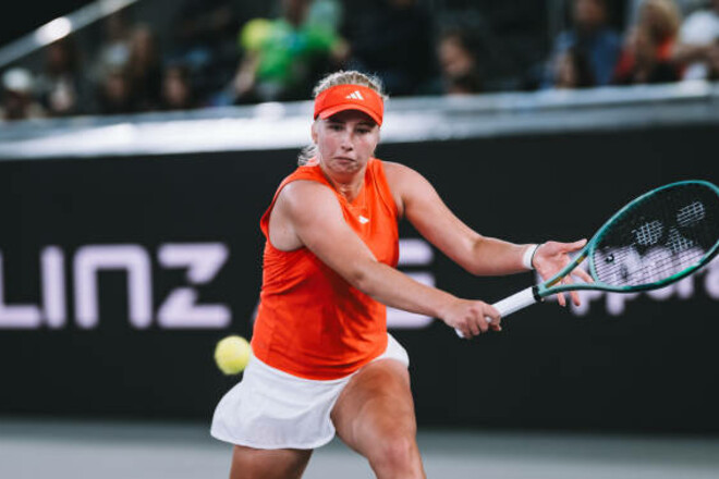 Еліна Світоліна дізналася суперницю в 1/16 фіналу WTA 1000 Дубай. Нею стала Клара Таусон із Данії, яка перемогла Ребекку Шрамкову (7:6, 6:0).