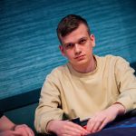 Український покерист Назарій Пизнак виграв турнір The Mid Shot на серії 888 Poker Live Madrid, обігравши понад 100 суперників. Це вже третя перемога українців у серії.