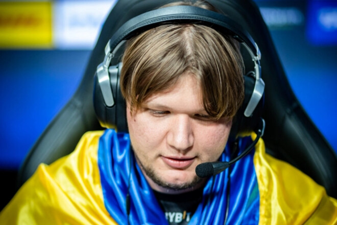 Легенда NAVI s1mple розкритикував Дональда Трампа після його зустрічі з Путіним, закликавши США до рішучих дій на підтримку України.