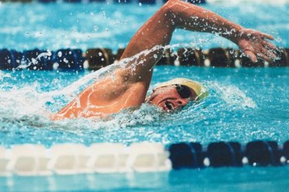 Чому плавання — найкращий вид спорту для всіх вікових категорій
