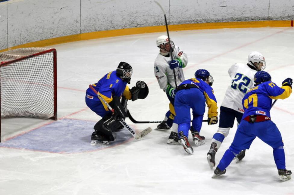Україна U-18 розгромила Словенію на чемпіонаті світу з хокею