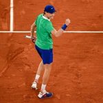 Сіннер здобув вольову перемогу на старті Roland Garros 2025 (відео)