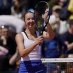 Соболєва вибула з Roland Garros після поразки Шнайдер