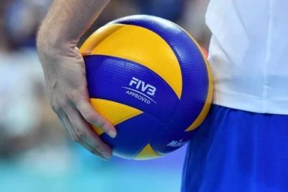 Як правильно приймати м’яч у волейболі — техніка і поради тренера