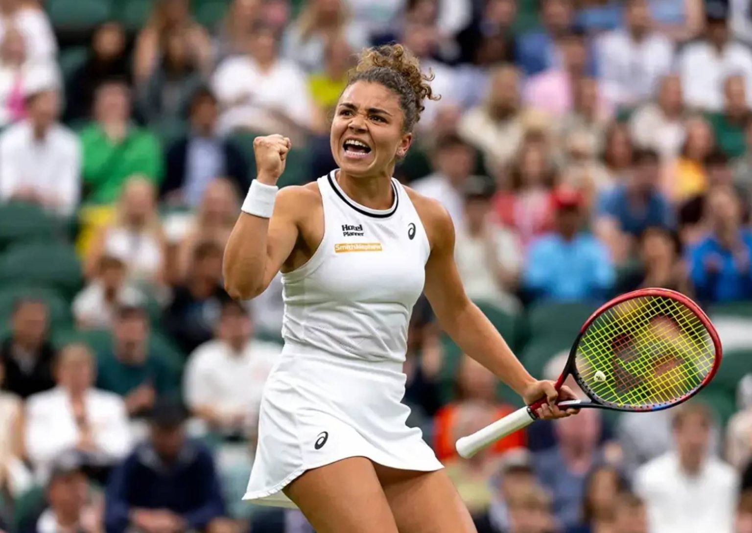 На турнірі WTA 500 у Бад-Гомбурзі визначилися півфіналістки: Паоліні, Швьонтек, Пегула та Носкова. Матчі за вихід у фінал відбудуться невдовзі.