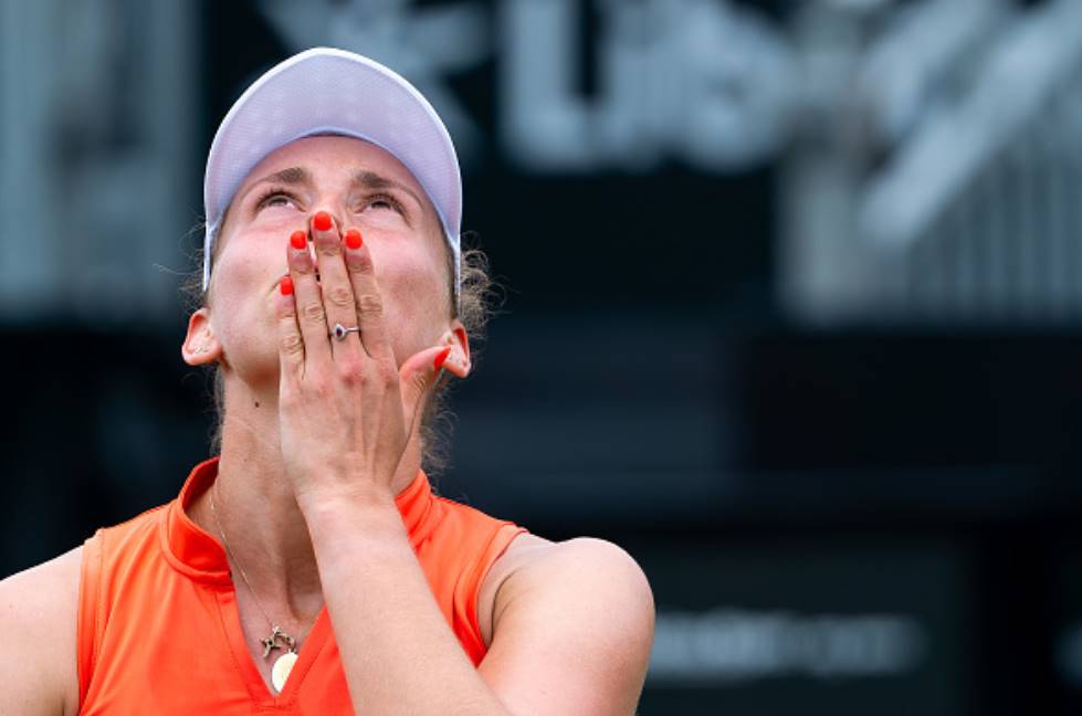 Елізе Мертенс пробилася до фіналу WTA в Гертогенбосі, відігравши 11 матчболів у драматичному матчі проти Єкатерини Александрової.