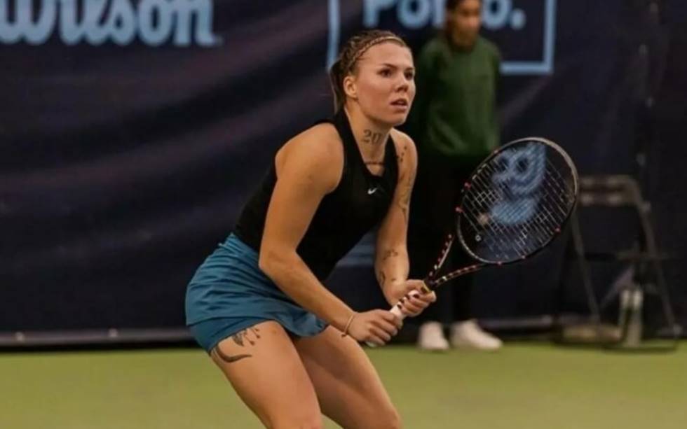 Олександра Олійникова виграла шостий матч поспіль і пробилася до основної сітки турніру WTA 125 у Градо, перемігши Єву Веддер у трисетовому матчі.