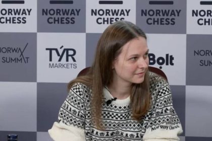 Анна Музичук перемогла чемпіонку світу Цзюй Веньцзюнь та виграла турнір Norway Chess 2025, завершивши з найвищим результатом без жодної поразки.