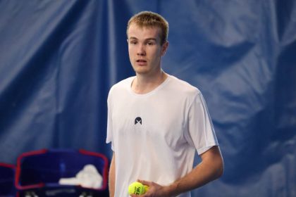 Українець Віталій Сачко програв Бейбіту Жукаєву у першому раунді кваліфікації Вімблдону — 7:5, 4:6, 6:7. Це третя невдала спроба вийти до основної сітки.