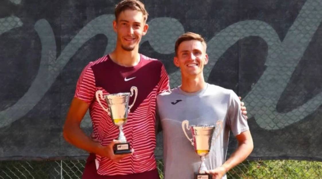 Українські тенісисти Брайнін і Кравченко виграли парний турнір ITF M15 у Ньїредьгазі, обігравши чесько-словацьку пару у двох сетах.