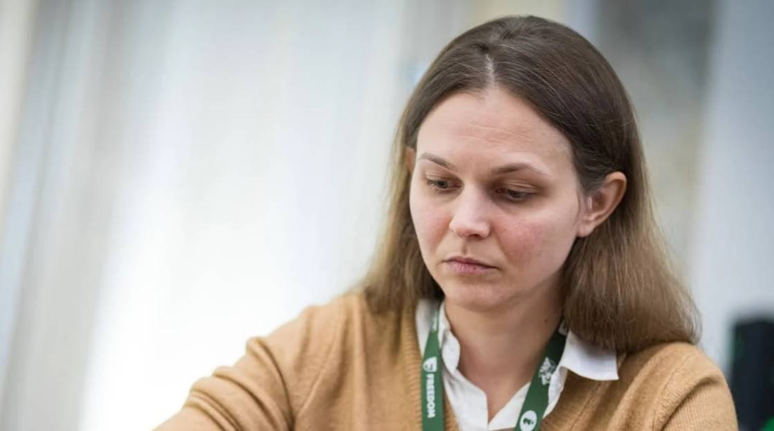 Анна Музичук перемогла Цзюй Венцзюнь у Norway Chess, очолила турнір і піднялася на п’яте місце у світовому рейтингу без жодної поразки.