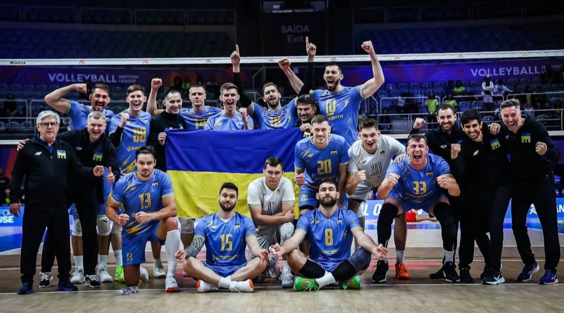Збірна України з волейболу виграла у Японії в Лізі націй із рахунком 3:2, здобувши четверту перемогу на турнірі. Наступний матч – 29 червня проти Болгарії.