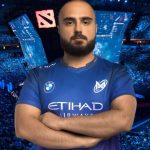 Куро "KuroKy" Салехі Тахасомі — легендарний гравець Dota 2 з Німеччини. Дізнайтеся про його шлях, команди, трофеї та рекорди в кіберспорті.