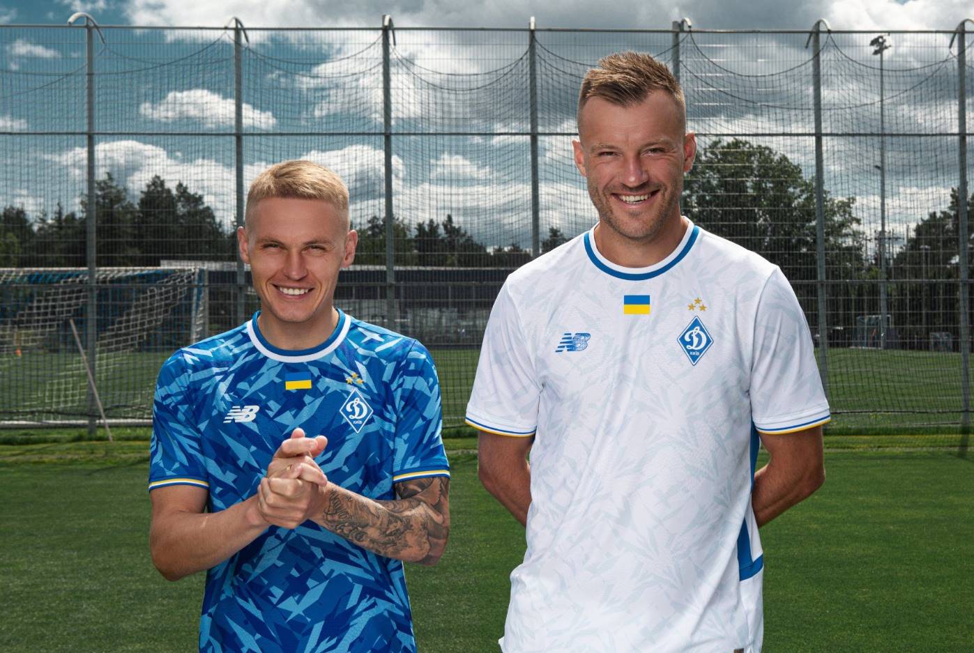 Динамо Київ презентувало нову форму сезону 2025/26 від New Balance, додавши третю зірку над емблемою клубу на честь 30 чемпіонських титулів.