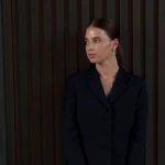 Катерина Усик зачарувала вишуканим образом на бою з Дюбуа, де її чоловік здобув історичну перемогу та втретє став абсолютним чемпіоном світу.