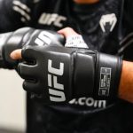 Дізнайтеся, скільки триває раунд у ММА та UFC, кількість раундів, перерви між ними та особливості змішаних єдиноборств для глядачів і спортсменів.