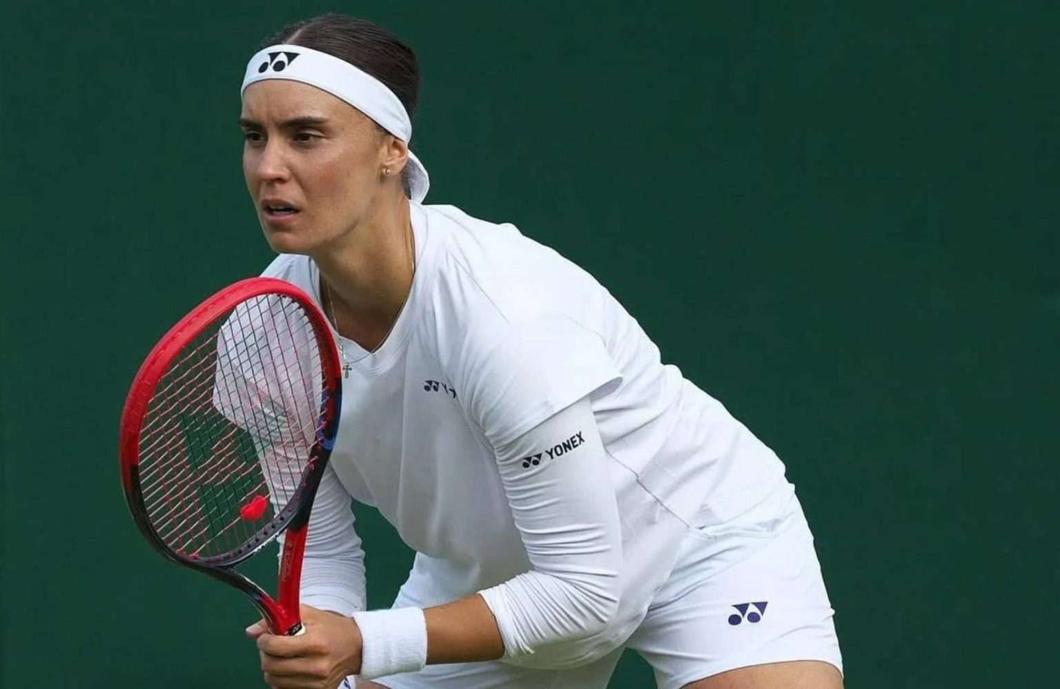 Ангеліна Калініна — українська тенісистка, яка здобула визнання у WTA. Розповідаємо про її кар’єру, досягнення, доходи та особисте життя.