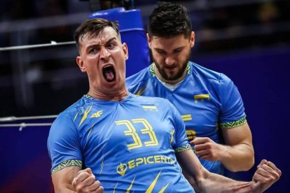 Збірна України з волейболу здобула перемогу над Нідерландами з рахунком 3:2 у матчі Ліги націй після напруженої п’ятисетової боротьби.