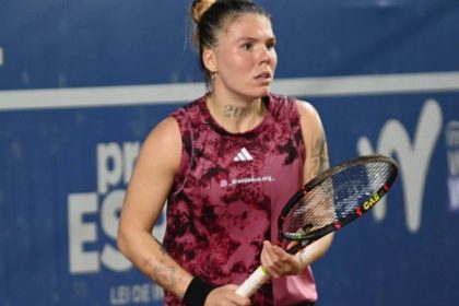 Олександра Олійникова вийшла у півфінал турніру ITF W75 у Гаазі, обігравши Лауру Самсон у трьох сетах, та встановить новий особистий рекорд WTA.