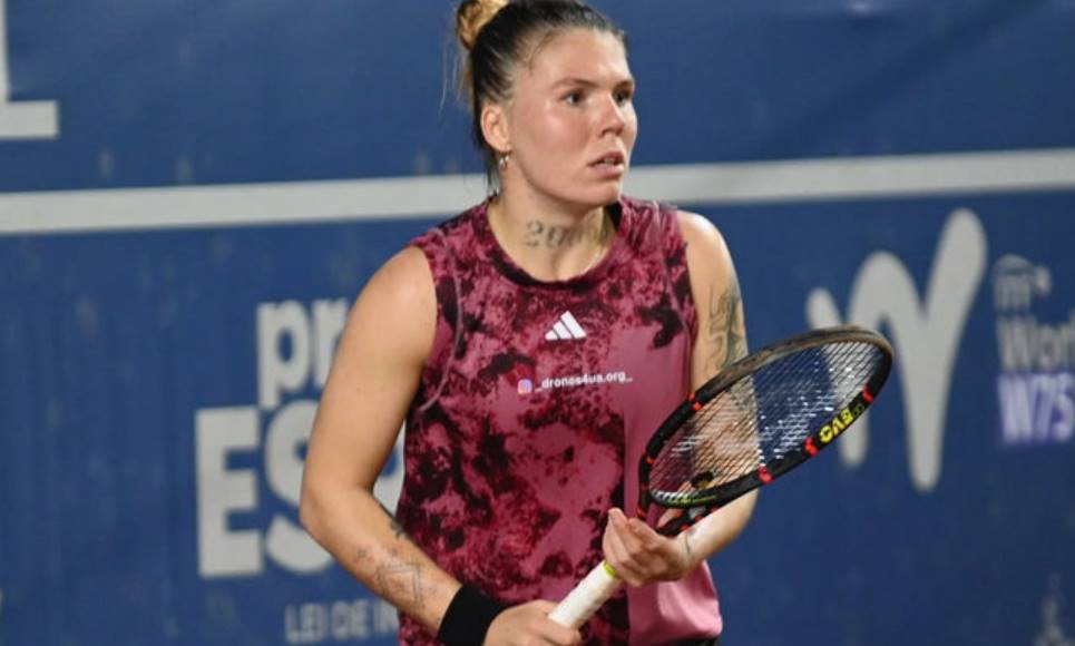 Олександра Олійникова вийшла у півфінал турніру ITF W75 у Гаазі, обігравши Лауру Самсон у трьох сетах, та встановить новий особистий рекорд WTA.