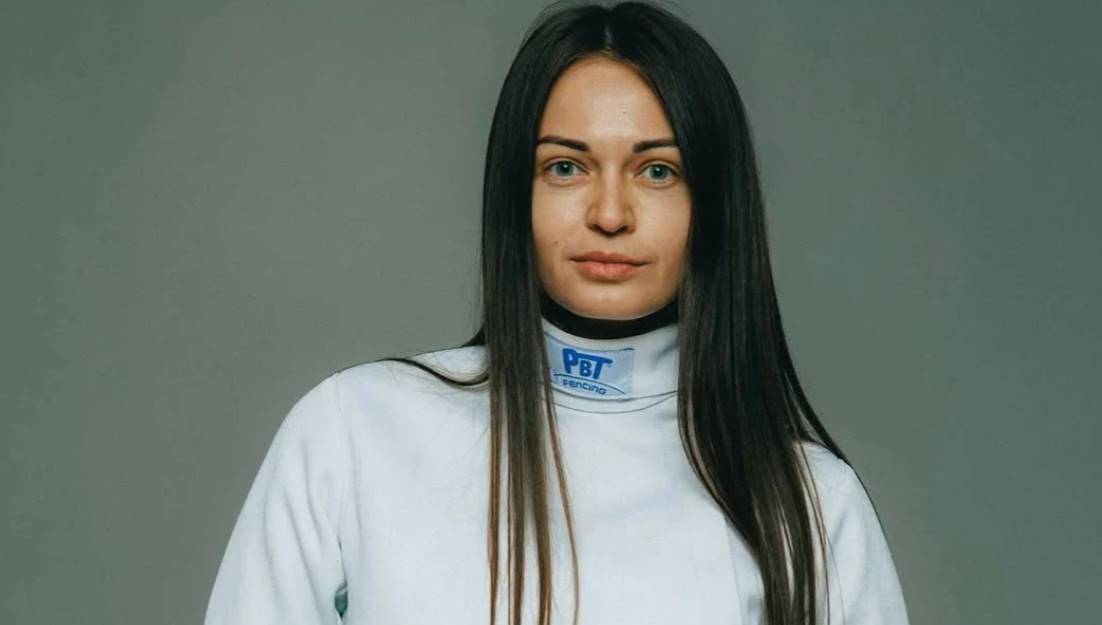 Олена Кравацька не поїде на чемпіонат світу з фехтування 2025 через важку хворобу матері. Спортсменка оголосила про своє рішення публічно.