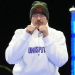 Олександр Усик прибув до Лондона для бою з Дюбуа на Вемблі 19 липня. Переможець стане абсолютним чемпіоном у надважкій вазі. Початок — 23:30 за Києвом.