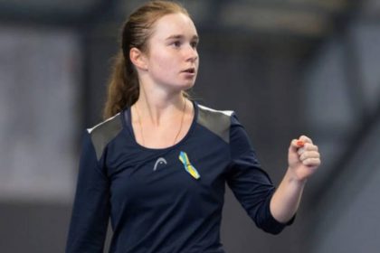 Дар'я Снігур у драматичному матчі вийшла у чвертьфінал WTA 125 у Варшаві, перемігши п’яту сіяної Діан Паррі у трьох сетах.