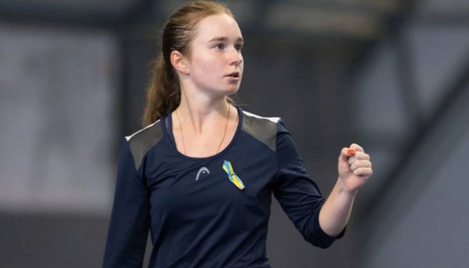 Дар'я Снігур у драматичному матчі вийшла у чвертьфінал WTA 125 у Варшаві, перемігши п’яту сіяної Діан Паррі у трьох сетах.