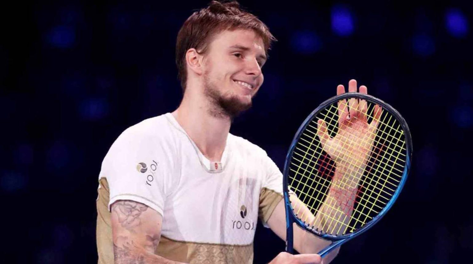 Алексей Попирін у трьох сетах переграв Данііла Медведєва в третьому раунді турніру ATP 1000 у Торонто й вийшов до 1/8 фіналу, де зіграє з Руне.