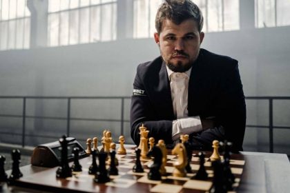 Дізнайтеся, хто такий гросмейстер, як отримати це звання та ознайомтеся з найвідомішими гросмейстерами в світі шахів.