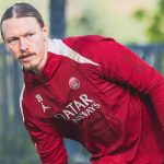 Українські фанати атакували Instagram Матвєя Сафонова через трансфер Іллі Забарного в ПСЖ, офіційно підтверджений Фабріціо Романо.