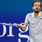 Скандал на US Open: Данило Медведєв образив суддю після спірного епізоду в матчі проти Бенжамена Бонзі, але зрештою програв у першому колі.