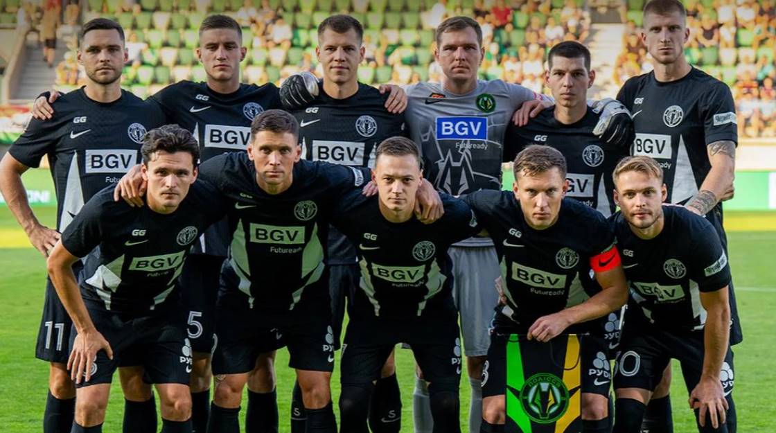 «Полісся» зустрічає «Фіорентину» у плейоф Ліги конференцій. Трансляція о 21:00 на Київстар ТБ. Букмекери прогнозують щільний матч із голами.