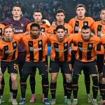 Дізнайтеся про фан-культуру ФК «Шахтар»: гімн, кричалки, девізи та пісні, які надихають команду і об’єднують тисячі вболівальників на трибунах.