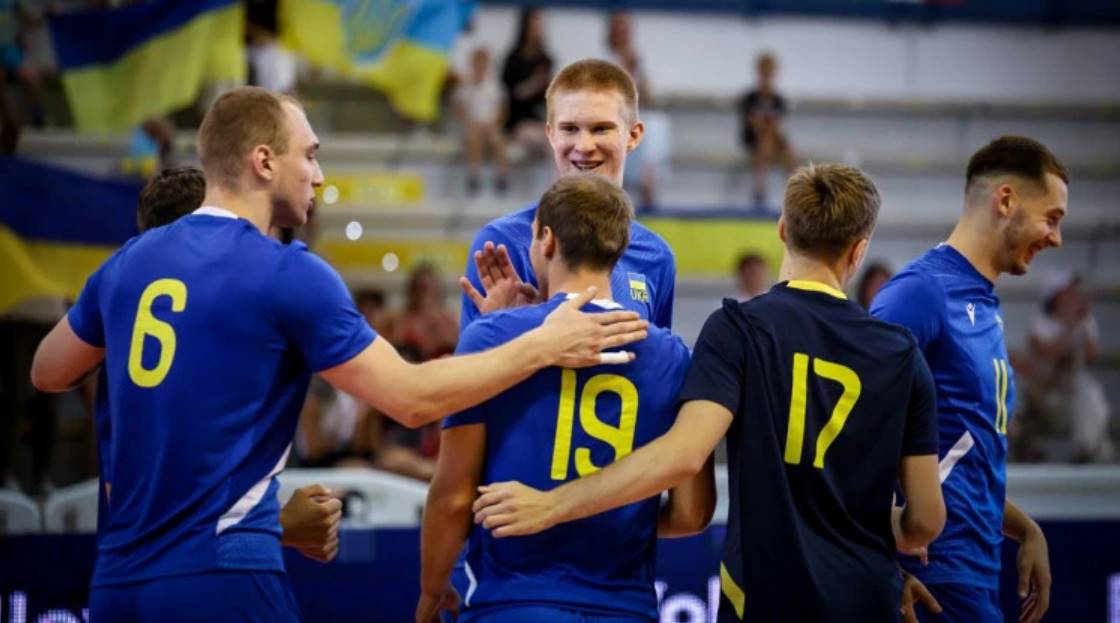 Україна розпочала молодіжний чемпіонат світу-2025 з перемоги над Аргентиною 3:1 та очолила групу D, чекаючи матчів з Італією, Індонезією, Францією та Тунісом.