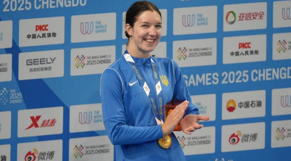 Українка Софія Гречко виграла золото у запливі на 400 м у ластах на Всесвітніх іграх-2025, встановивши новий світовий рекорд.