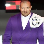 Олександр Усик увійшов до десятки найбагатших боксерів в історії, заробивши 165 млн доларів; очолив рейтинг Флойд Мейвезер із 400 млн.