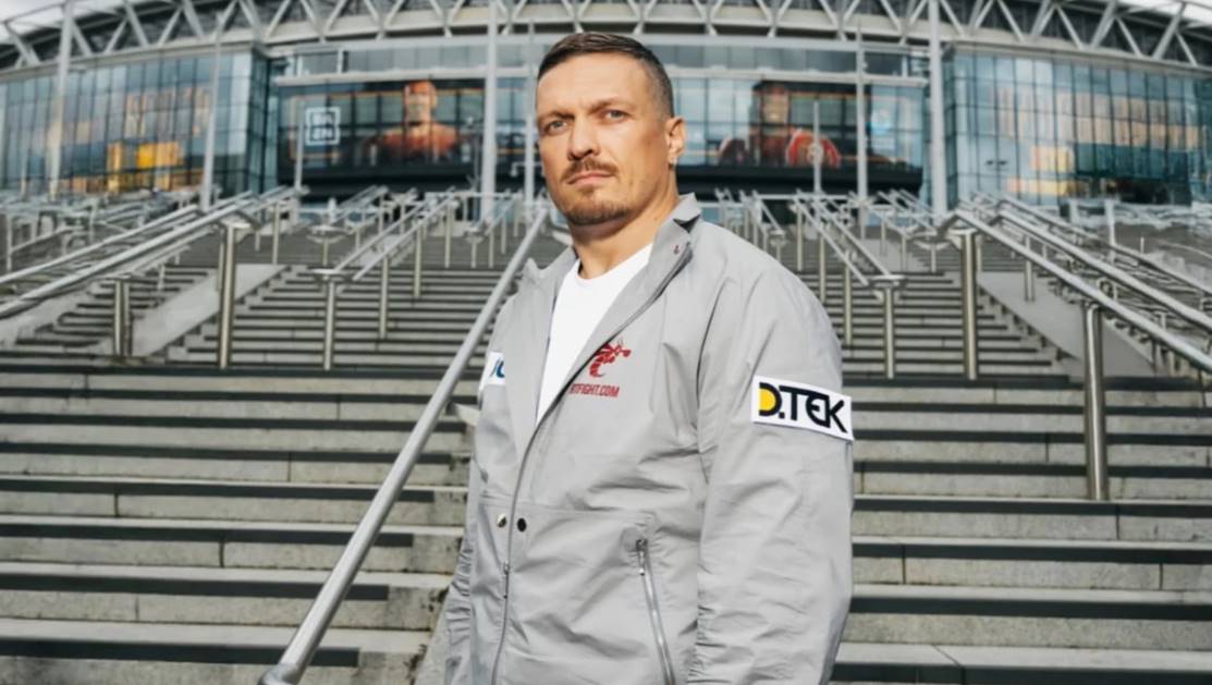 WBO вимагає від Олександра Усика надати оновлену медичну довідку після відео з танцями та футболом. Обстеження має відбутися до понеділка.