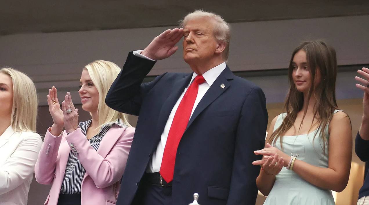 Дональда Трампа освистали під час фіналу US Open, однак ці моменти не потрапили до телеефіру. USTA закликала мовників уникати показу реакції глядачів.