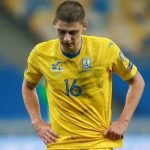 Захисник Віталій Миколенко через травму пропустить матчі відбору ЧС-2026. Сергій Ребров викликав на його місце Владислава Дубінчака з «Динамо».