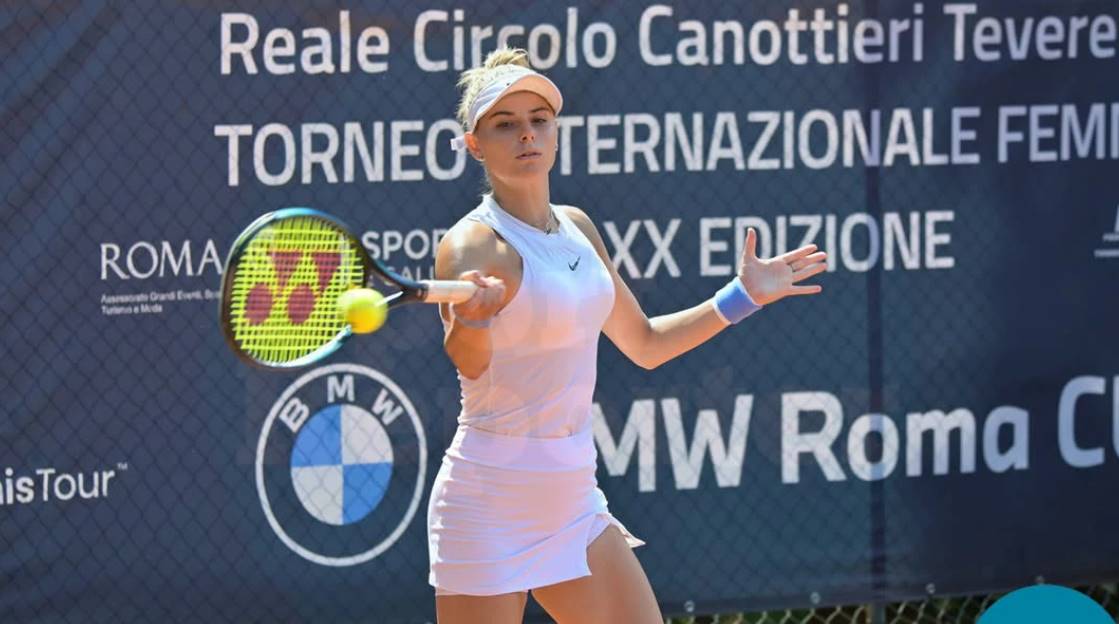 Катаріна Завацька перемогла першу сіяної Лейре Ромеро Гормас у Відні та вийшла до чвертьфіналу ITF W75, де зустрінеться з Міріам Булгару.