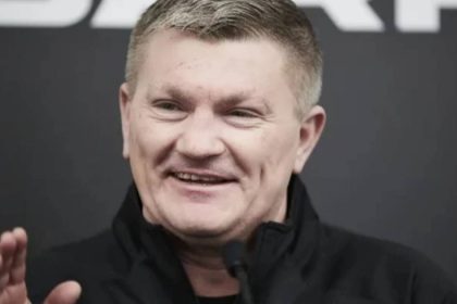 У Манчестері на 46-му році життя помер ексчемпіон світу з боксу Ріккі Хаттон. Поліція виключила насильницькі обставини його смерті.
