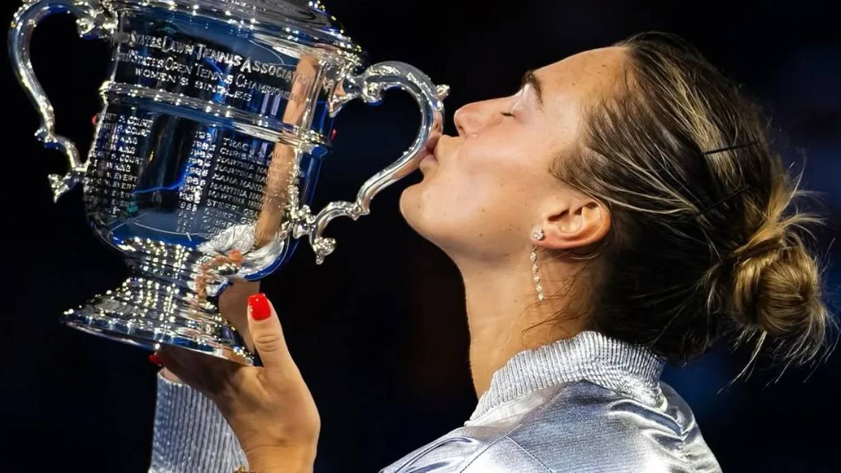Арина Соболенко вдруге поспіль перемогла на US Open-2025, стала першою ракеткою світу та здобула рекордні призові у жіночому тенісі.