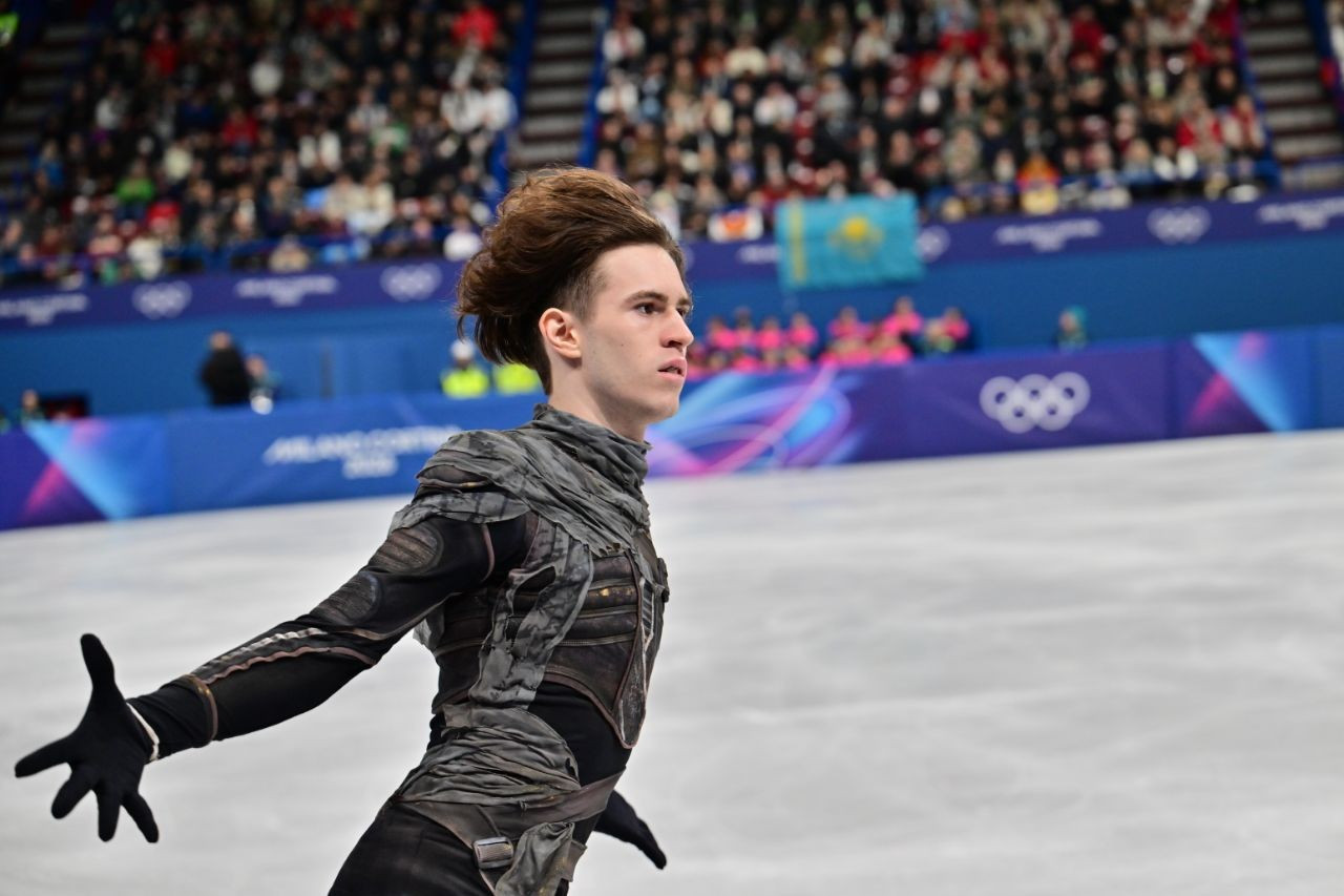Казахстанский фигурист Шайдоров завоевал золото на ОИ-2026: кто он, биография, достижения