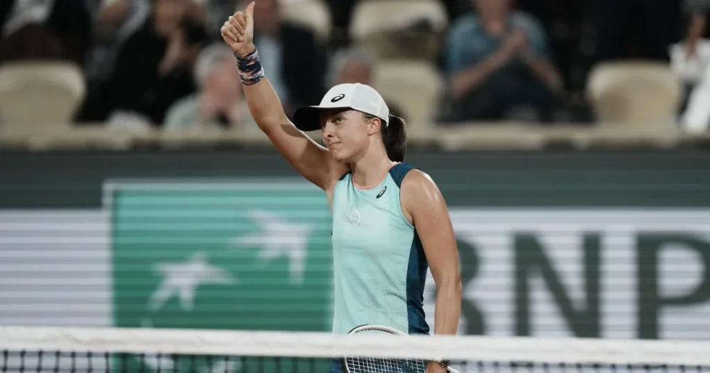 Ига Швентек уступила Линетт и покинула турнир WTA 1000: результаты матча
