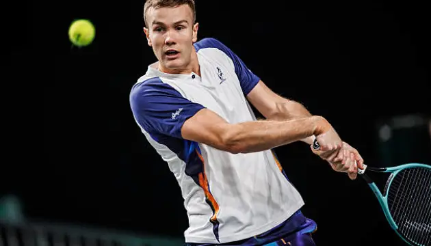 Виталий Сачко вырвал победу на старте отбора Ролан Гаррос-2026
