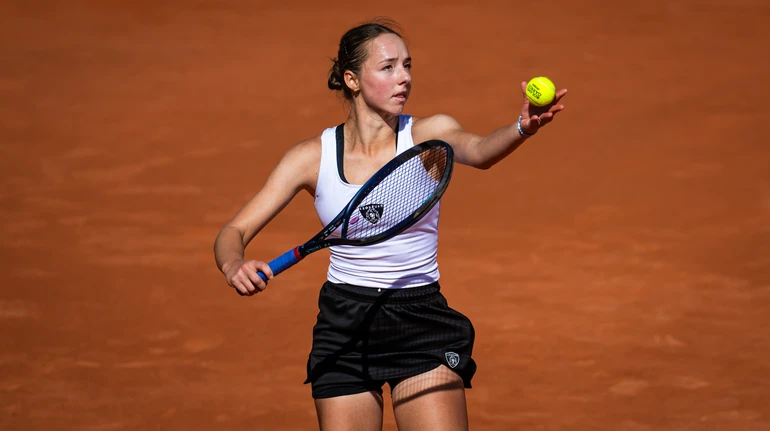 Анастасия Соболева вышла во второй круг турнира WTA 125 в Брешии